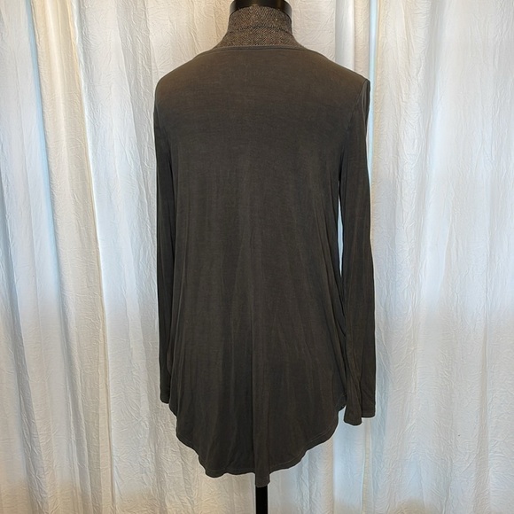 American Eagle Medium Gray Soft And Sexy Ribbed Caged Tee - Picture 4 of 4